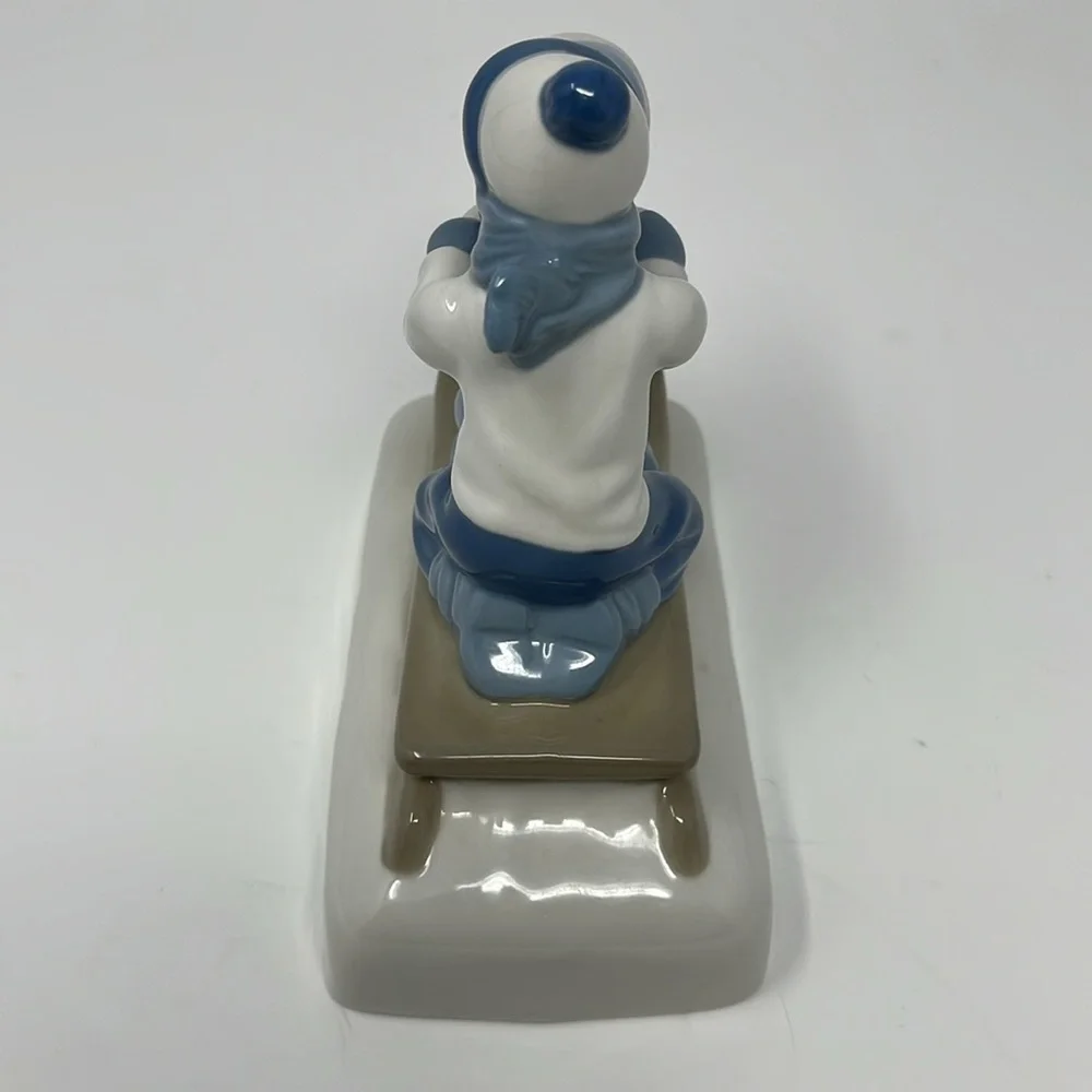 Porcelana De Cuernavaca Mexico Sledding Children Figurine